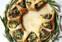 Golden Spinach Artichoke Puff Wreath