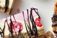 Dreamy Raspberry Raw Vegan Cheesecake