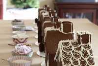 Sparkle and Spice Hosting a Gingerbread House Decorating Extravaganza