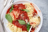 Hearty Slow Cooker Spaghetti Sauce