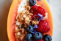 How to Cut & Eat Papaya