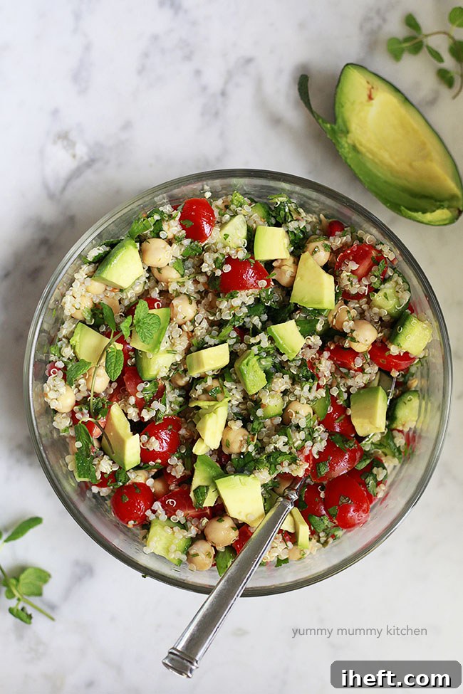 Pin this delicious Quinoa Tabbouleh with Chickpeas recipe