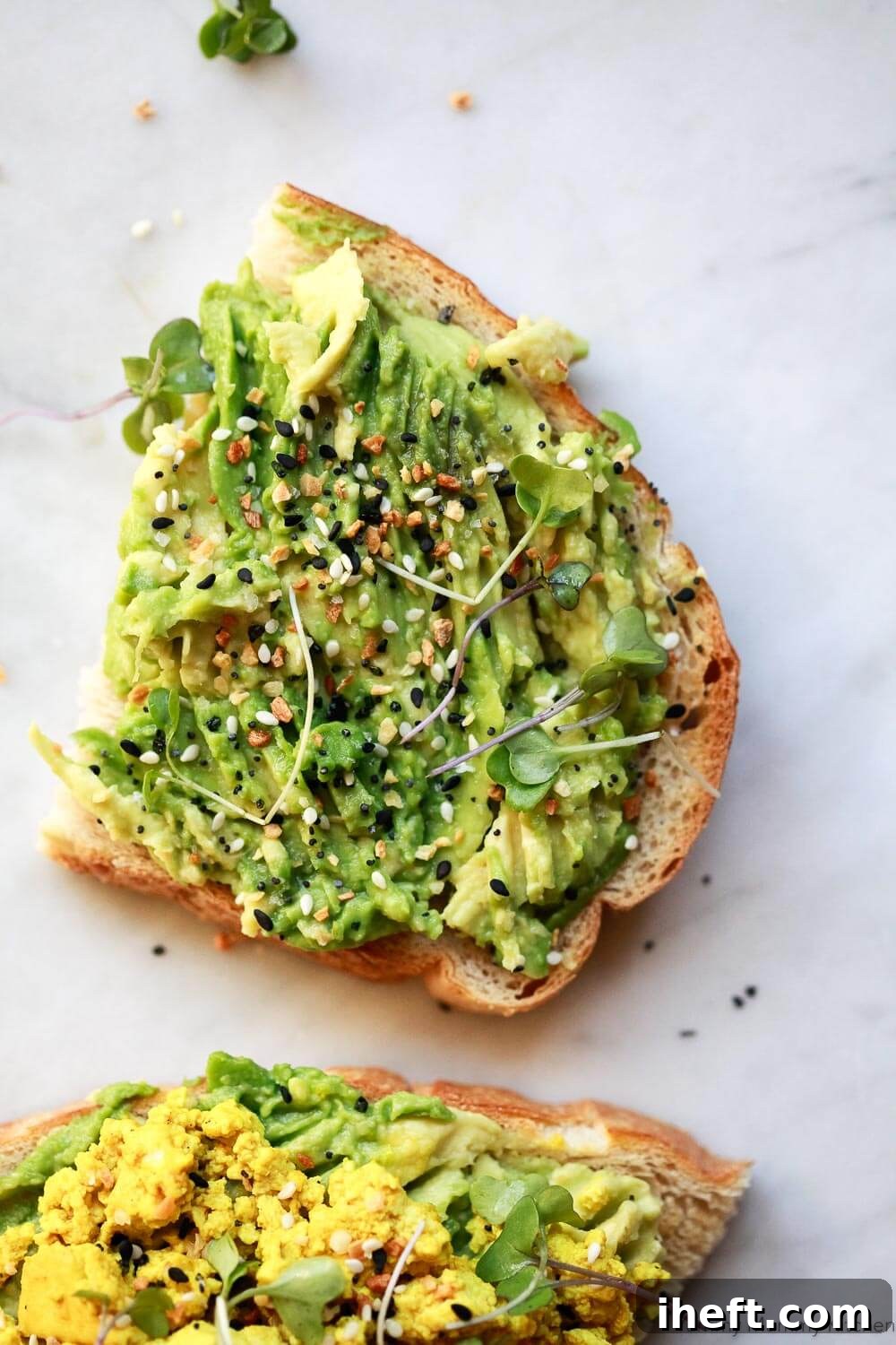 Creamy avocado toast topped with everything bagel seasoning