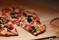 Tuscan Chicken and Spinach Pizza